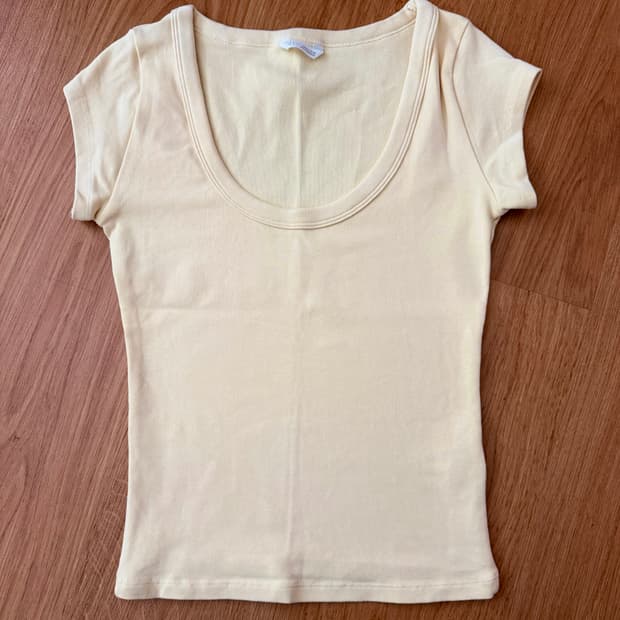 자라 레몬버터색 반소매