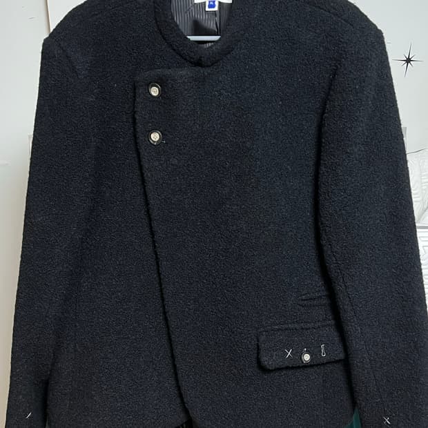 아더에러 블레이져 XL사이즈 판매합니다!!