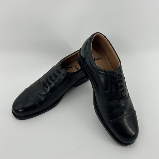 [Clarks] 클락스 블랙 레더 캡토 더비슈즈