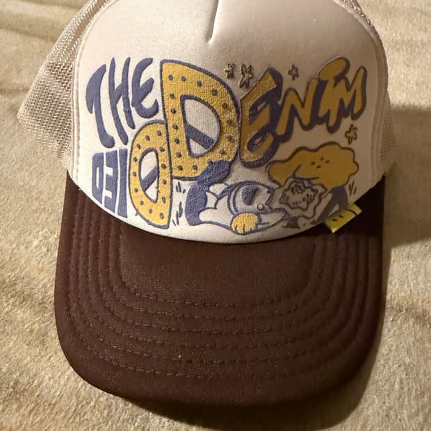 캐피탈 트러커캡