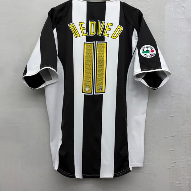 나이키 04-05 유벤투스 홈 리그킷 파벨 네드베드