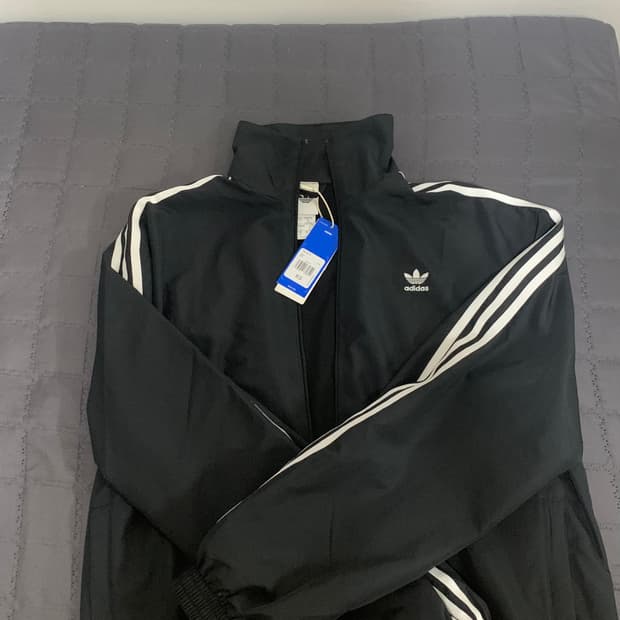 아디다스 아딜레늄 시즌3 (xs)