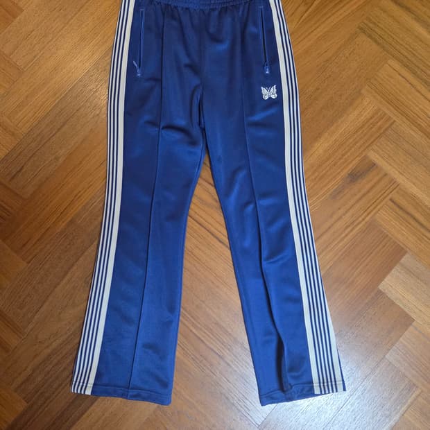 Needles 블루 부츠컷 트랙 팬츠