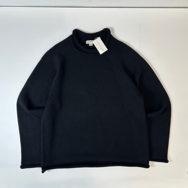 새상품)토마스모어 모크넥 울니트