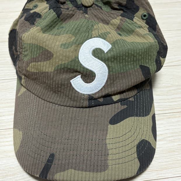 슈프림 시어서커 S 로고 6-패널 우드랜드 카모 - 24SS