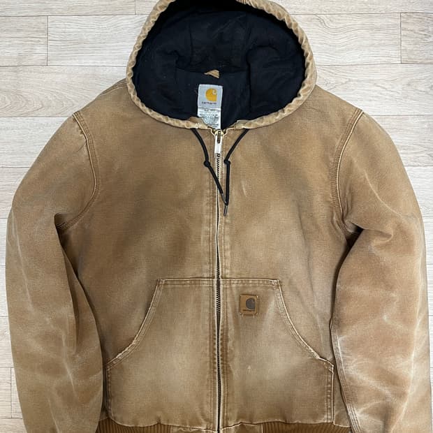 칼하트 j130 brn s사이즈