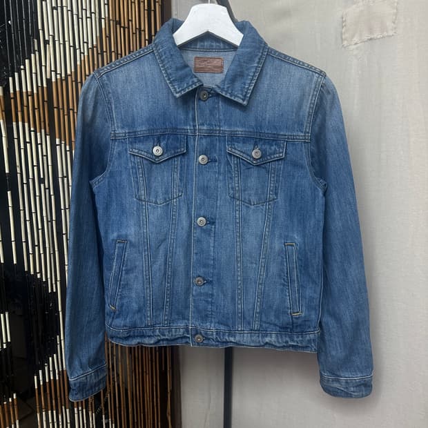 earth music denim jacket