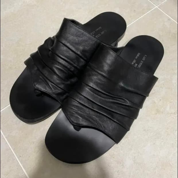 뉴치프시크 셔링 슬리퍼 shirring slipper