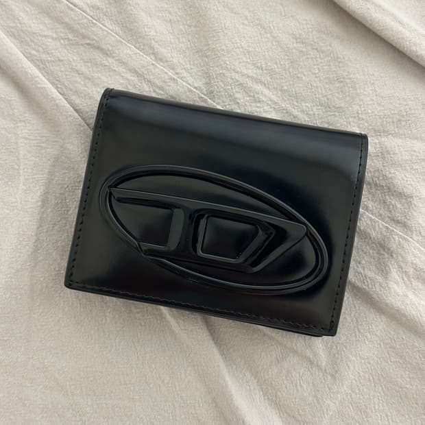 정가 35만원) 디젤 반지갑 블랙, 2회 미만 사용 제품