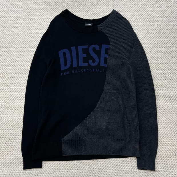 디젤 시그니처 빅로고 니트 r2518
