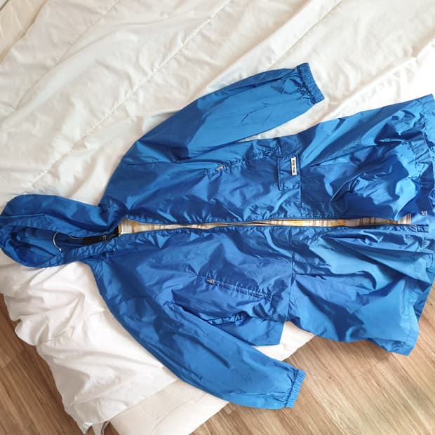 정품) miumiu 미우미우 바람막이 자켓