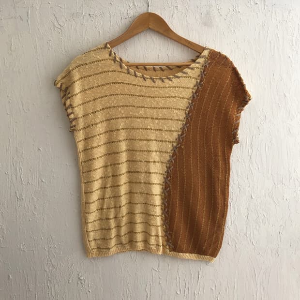 vintage contrast stitch top