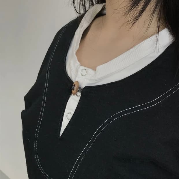 R.Newbold Contrast Henley T Shirt