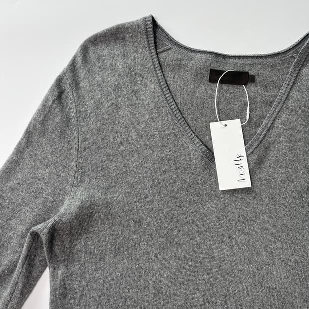 캐시미어 블랜드 그레이 니트