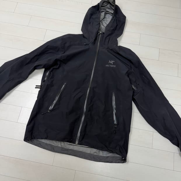 아크테릭스 베타 LT   XL 사이즈  먼저 가격이 낮은 이유 부터 말씀