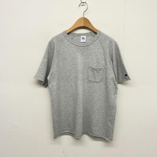 러셀 애슬레틱 그레이 반팔 티셔츠 포켓
