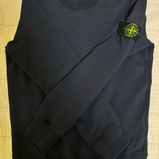 22ss 스톤아일랜드 맨투맨 s사이즈