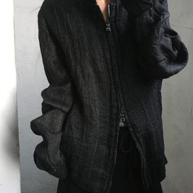 TRANSIT 트랜짓 블랙 컬러 투웨이 지퍼 져지