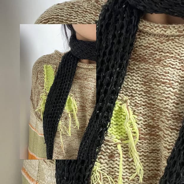 BDG 나비 크롭 스웨터 M