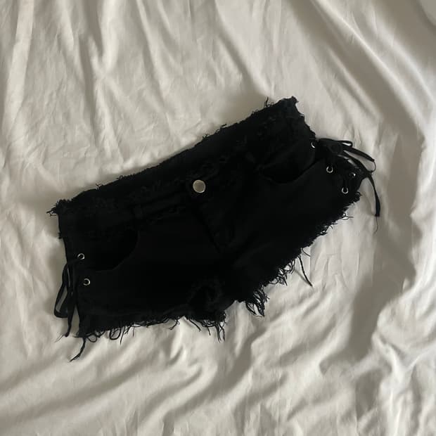 빈티지 블랙 레이스업 데님 숏츠
