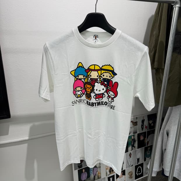 [M] bape x sanrio kitty tee