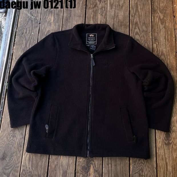 알파 인더스트리 니트집업