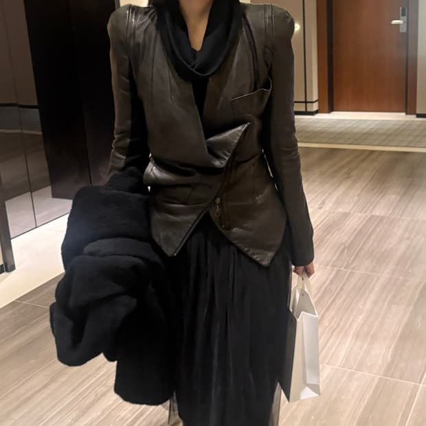 00’s rare design draped leather jacket