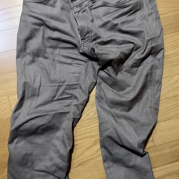 브리오니 청바지 34사이즈 팝니다