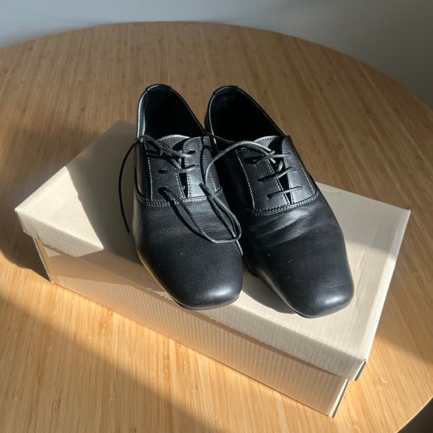 (새상품)REQINS 흐꺙 hydra cuir cc 플랫슈즈(220)