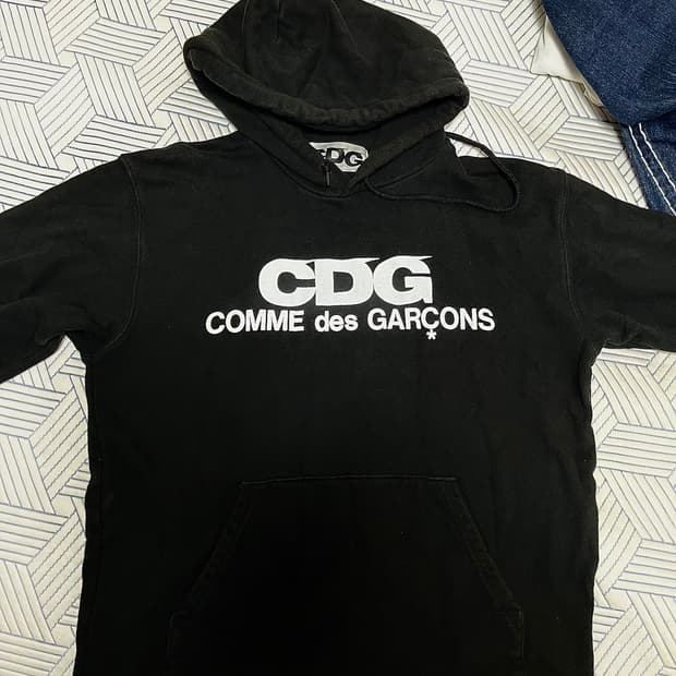 꼼데가르송 CDG 후드티