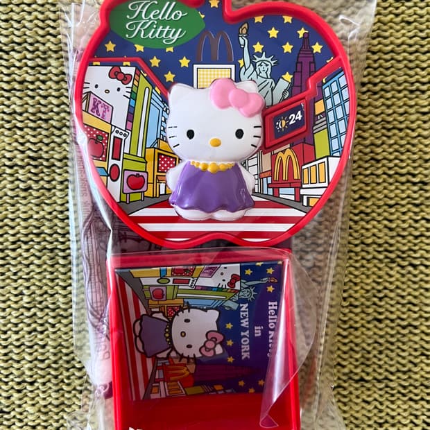 2010 헬로키티 빈티지 맥토이 일본 해피밀 - 뉴욕