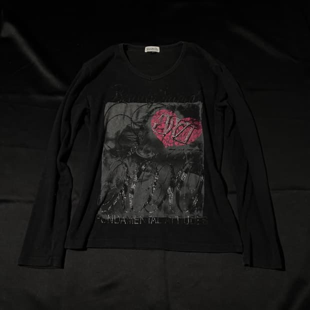 in the attic" Y2K Print Black Sleeve