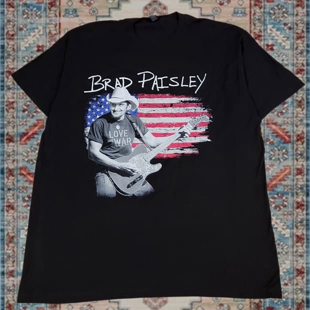 Brad Paisley 'Love and War' 콘서트 투어 락 티셔츠