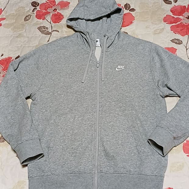 나이키 후드집업 실측100 가슴56 기장69