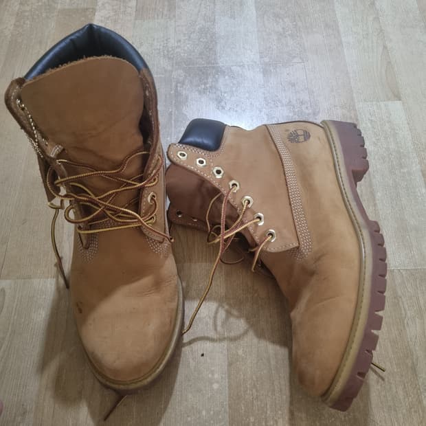 팀버랜드 6인치 280 실착5회 15에 쿨거래합니다.