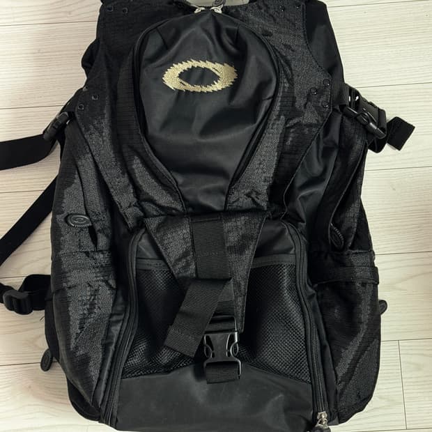 오클리 백팩
