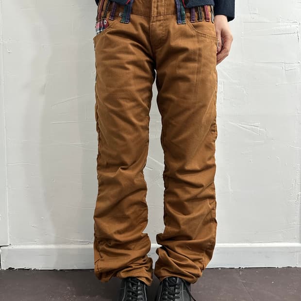 roushatte design pants