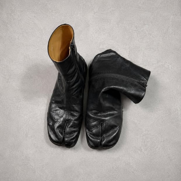 Maison Margiela Tabi Zip Leather Boots