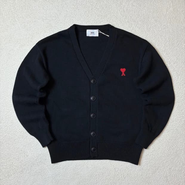아미 AMI 스몰 하트 로고 울 니트 가디건 PN6381   