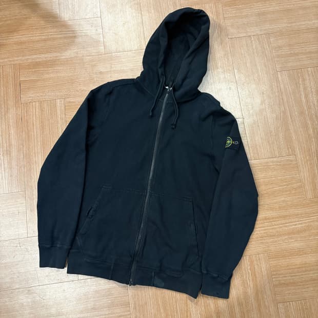 스톤아일랜드 포켓 잠금 블랙 후디 집업자켓