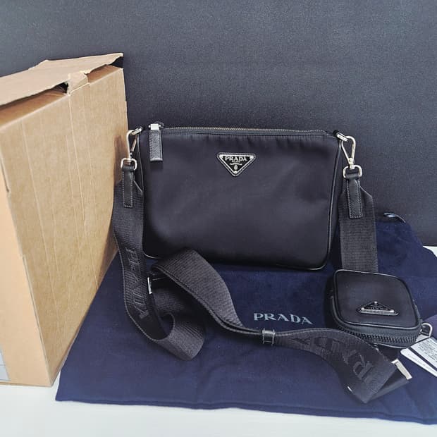 프라다 리나일론 사피아노 숄더 백(상태매우좋음)