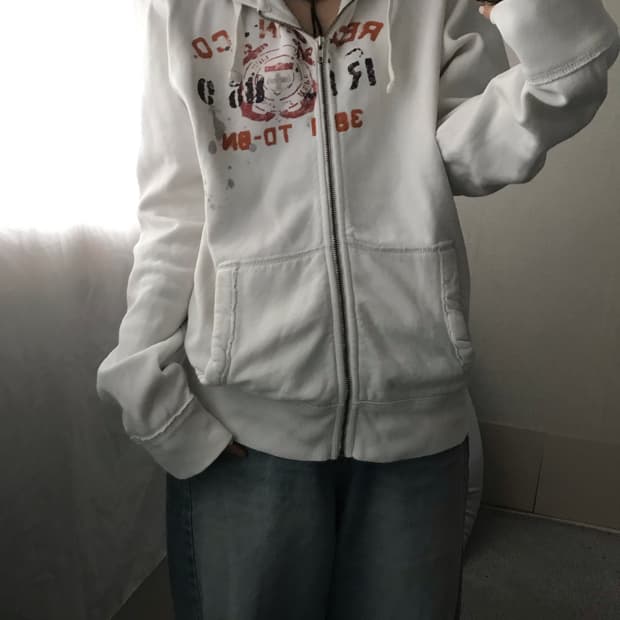 폴로 화이트 레터링 후드집업