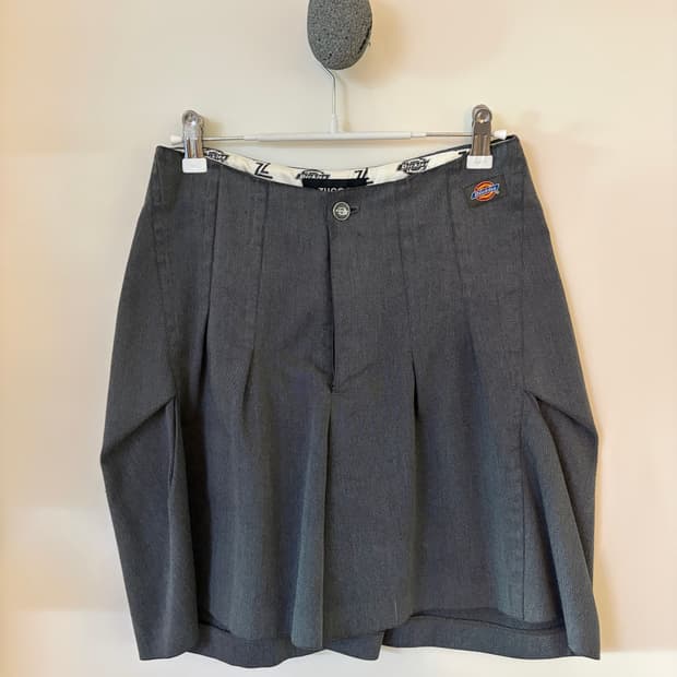 Dickies x Zucca 플리츠 하프 팬츠