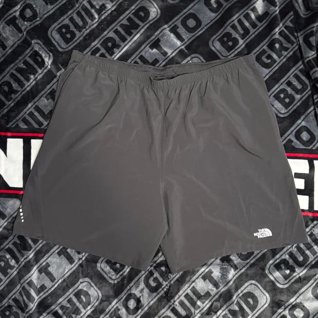 더 노스페이스 쇼츠 솔리드 블랙