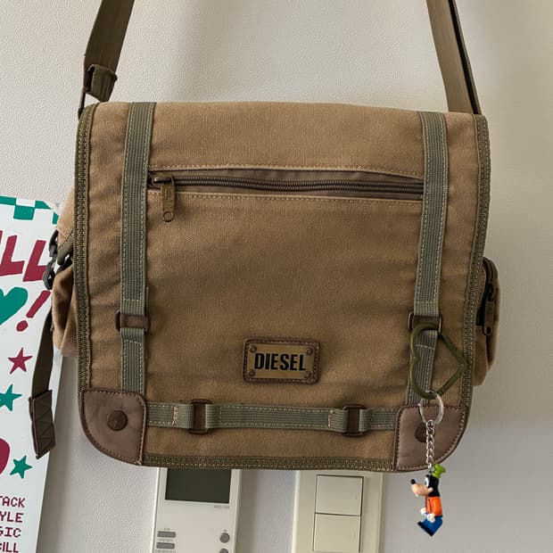 디젤 빈티지 크로스백