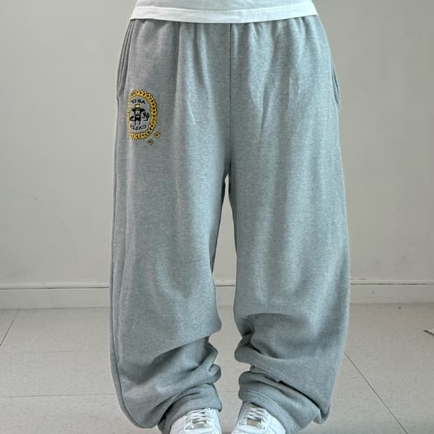 에즈이프캘리 그레이 스웻팬츠