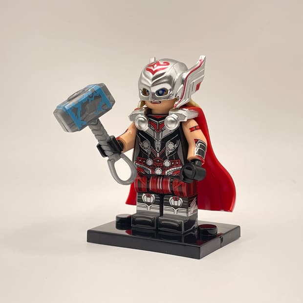 마블 피규어 마이티 토르(배송비 포함 가격)