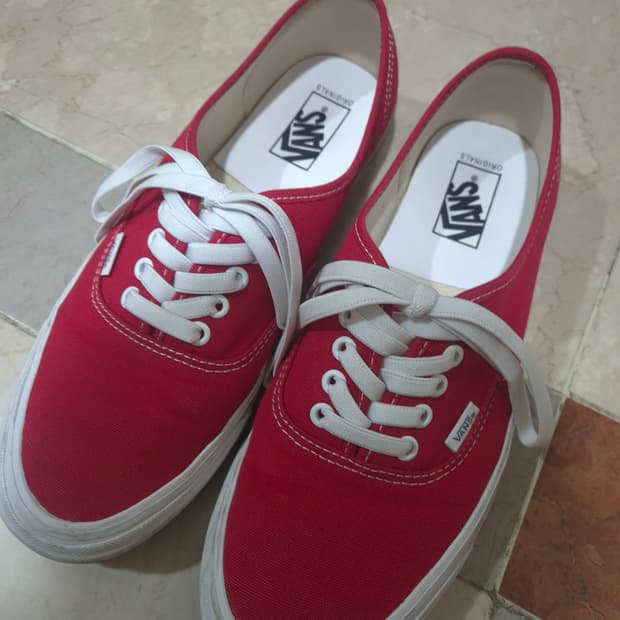 반스 볼트 어센틱 레드 290