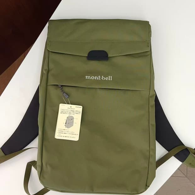 (새상품)몽벨 롤 탑 플랩팩 15 백팩 카키