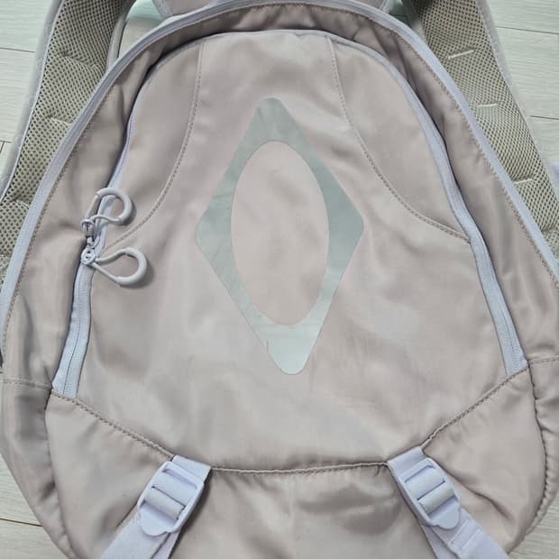 미스치프 롬버스 마운틴 백팩 라벤더